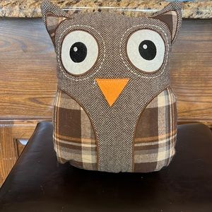 German owl pillow